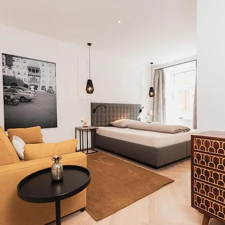 Center-apartment - Grosse Im Stadtzentrum In Perfekter Lage Lejlighed *