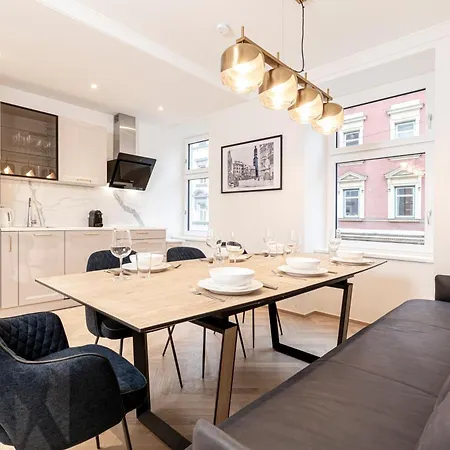 Apartment Center-apartment - Grosse Im Stadtzentrum In Perfekter Lage *